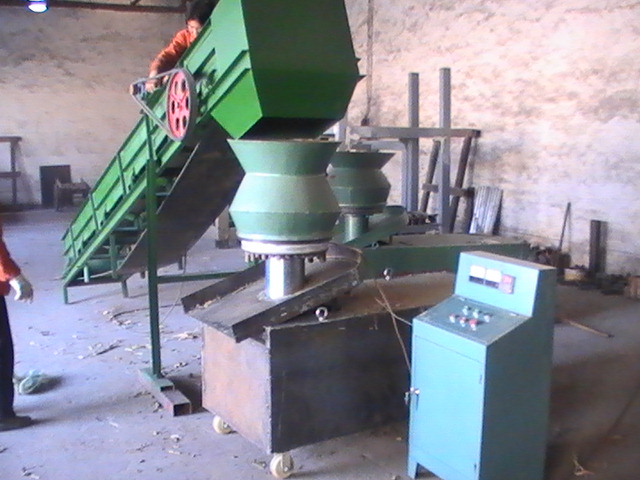 秸稈成型機(jī)